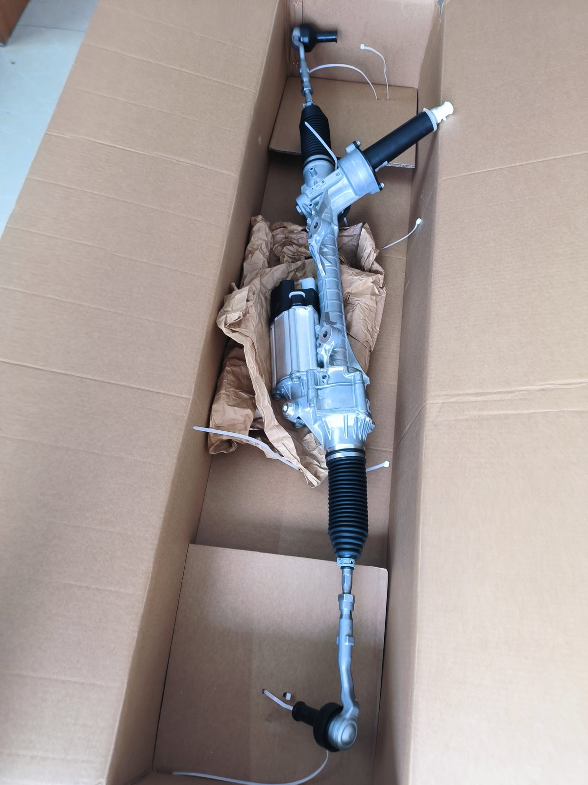 Casetă de direcție electrică asistată nouă LHD pentru BMW F01 F02 F06 F07 F10 F11 F12 F13 2WD OE# 32106883546 32106870788 32106883543