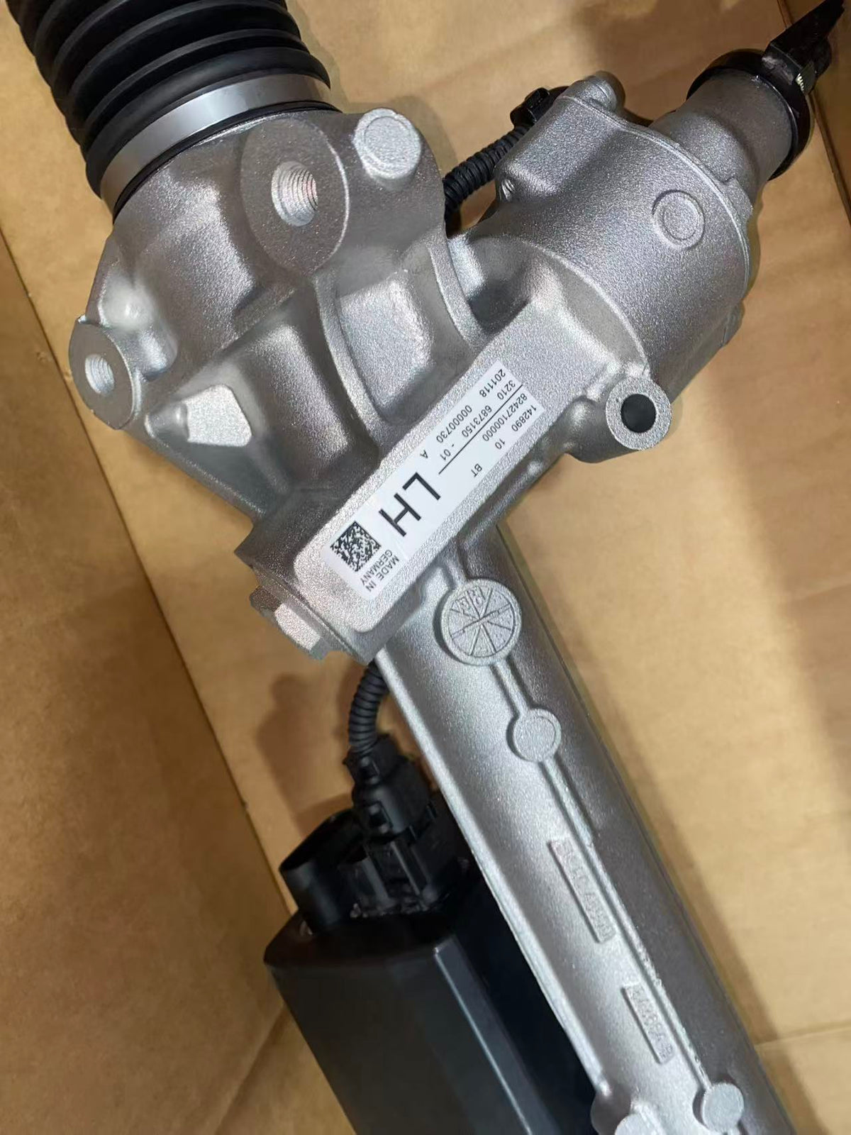 Casetă de direcție electrică LHD pentru BMW X3 F25 LH OE 32105A24380 32106889082 32106874313