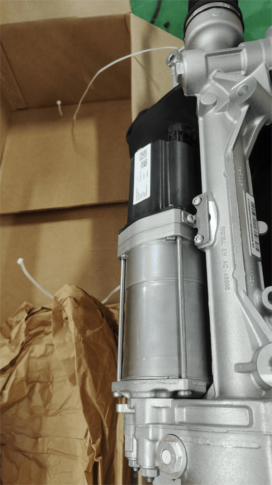 Power steering gear box for Mercedes W212